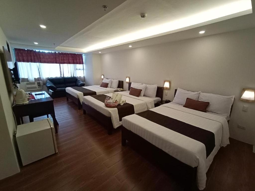Hotel Asuncion Laoag Exterior photo