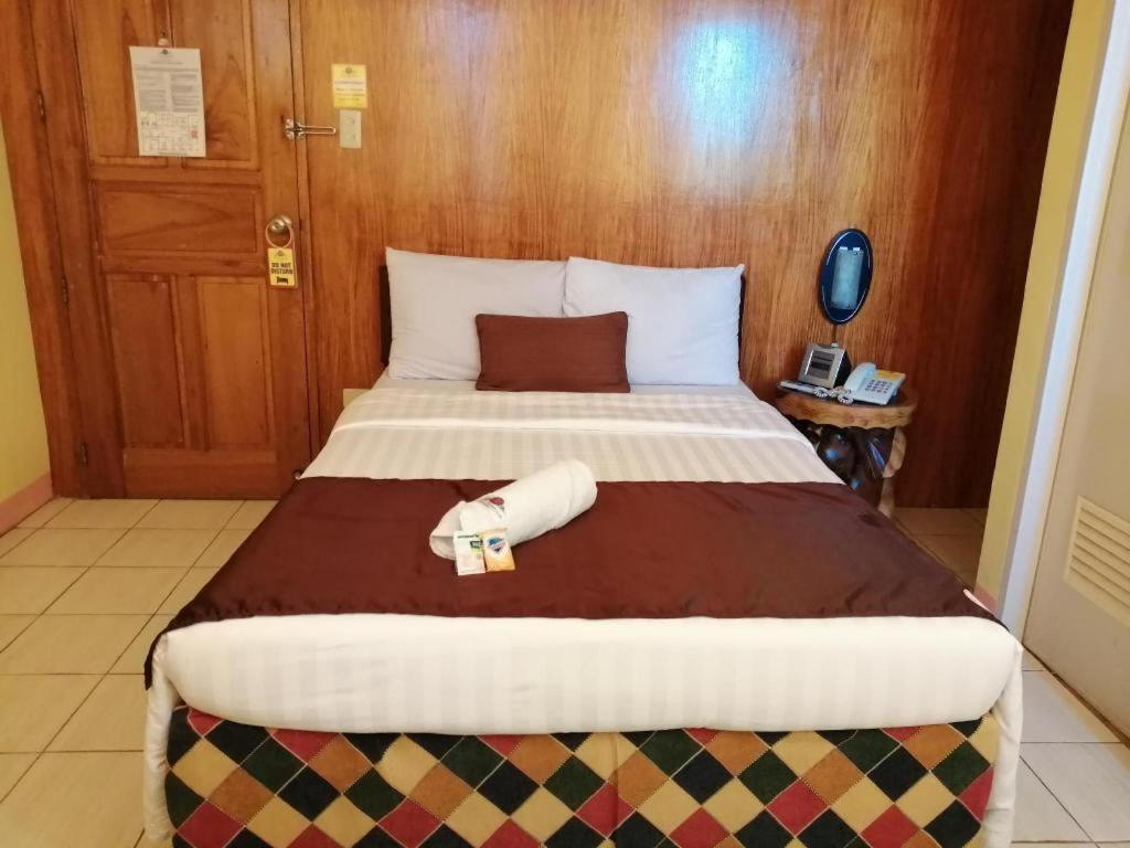 Hotel Asuncion Laoag Exterior photo