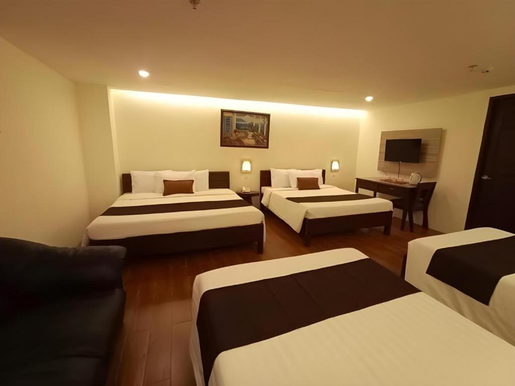 Hotel Asuncion Laoag Exterior photo