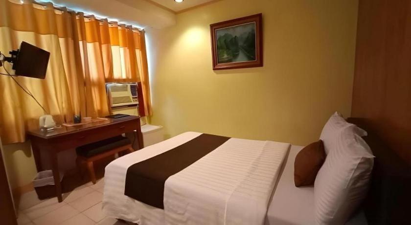 Hotel Asuncion Laoag Exterior photo