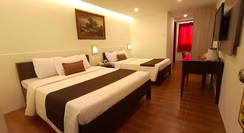 Hotel Asuncion Laoag Exterior photo